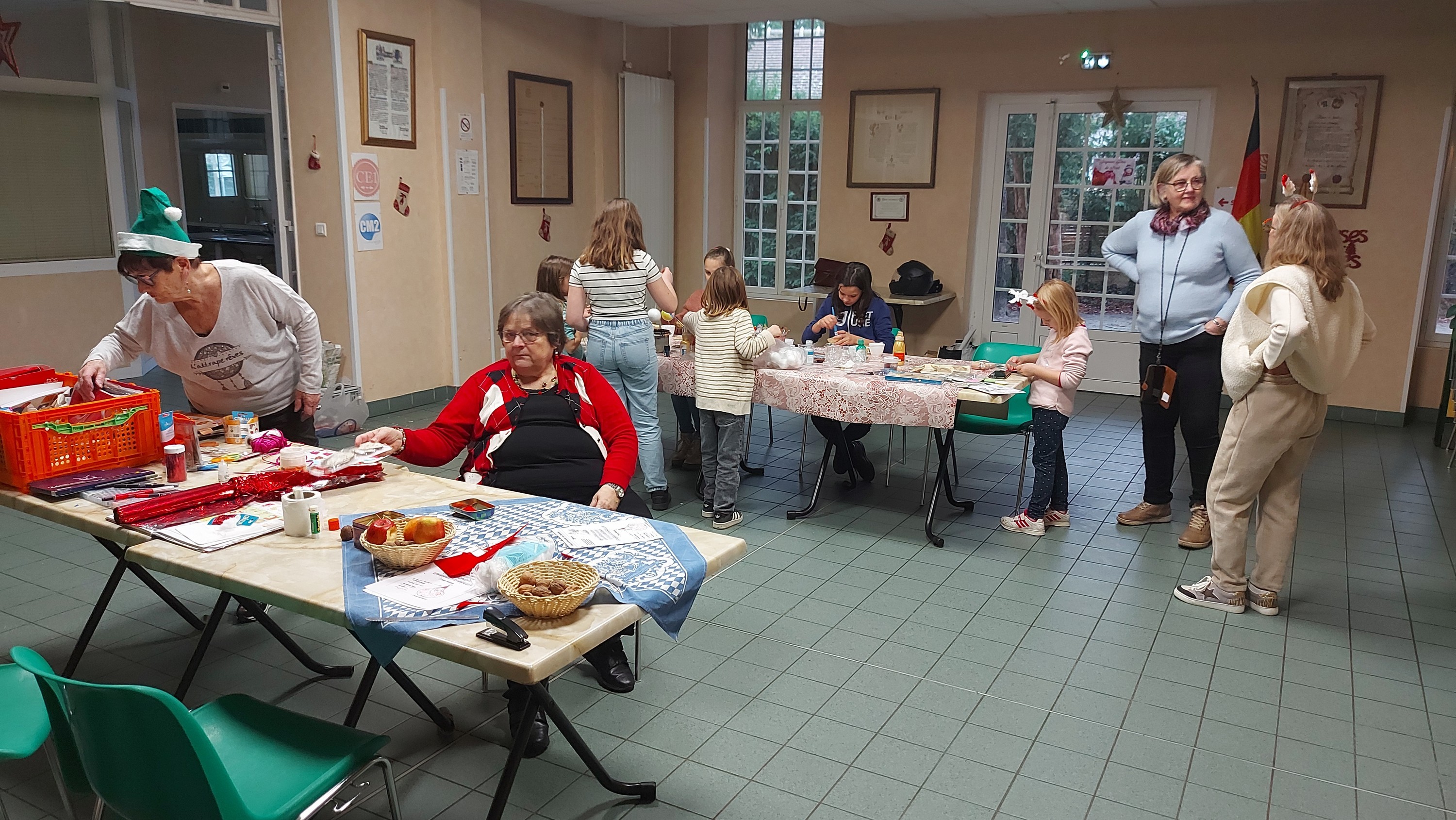 La Saint Nicolas les activités dans la grande salle